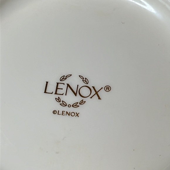 Vintage Lenox China round cutout floral design Basket Weave bowl - Picture 3 of 9